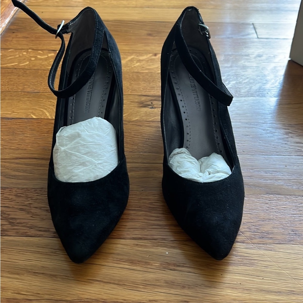 Adrienne Vittadini Suede Black Heels